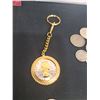 Image 11 : Assorted Canadian Currency & Keychain