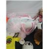 Image 8 : Variety Of Stuffed Animals