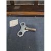 Image 2 : Daniel Dakota Key Wind Clock With Key