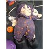 Image 8 : Assorted Halloween Decor