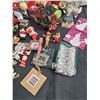 Image 8 : Assorted Christmas Decor