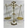 Image 1 : Justice scale
