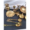 Image 2 : Assorted brass and brass coloured Serving ware