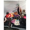 Image 1 : Halloween Decor and costumes