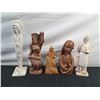 Image 1 : Assorted statues