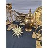 Image 3 : Brass and brass like decor