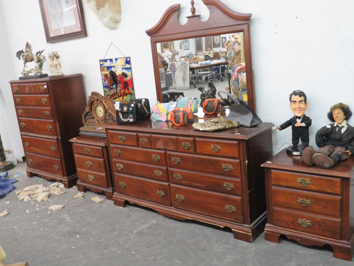 Mahogany Dresser Mirror Nightstands High Boy Set mahogany-dresser-mirror-nightstands-high-boy-set