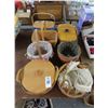 Image 1 : 7-Longaberger Small Baskets - 7 X $