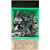 Image 2 : GREEN PLASTIC CRATE WITH 2 SETS OF THULE ROOF RACKS FOR 1.5" PIPE