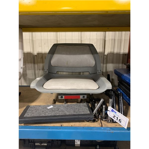 GREY COMMERCIAL PRODUCTION CAMERA OPERATOR SEAT / BARCO LOUNGER  WITH FOOTREST