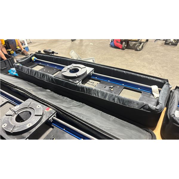 COMMERCIAL PRODUCTION 4' LINEAR BEARING CAMERA SLIDER IN SOFT TRANSPORT CASE