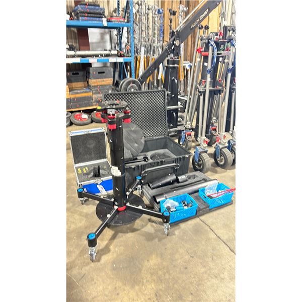 COMMERCIAL PRODUCTION EURO CAMERA LEVEL RISER / MOUNT IN HARD TRANSPORT CASE WITH