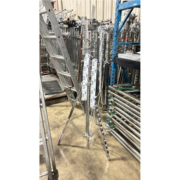 KUPO / AVENGER COMMERCIAL PRODUCTION MEDIUM REACH COMBI STAND WITH 4 1/2" GOBO HEAD