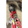 Image 2 : 3 ASSORTED SIZED LARGE HEAVY DUTY BOLT CUTTERS