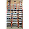 Image 2 : WERNER (NXT1A12) - 12' PORTABLE FIBERGLASS STEP LADDER WITH A 300LB CAPACITY
