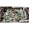 Image 2 : PLASTIC CRATE OF 3202 PONY CLAMPS *CRATE INCLUDED*