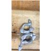 Image 2 : CRATE OF SWIVEL BURTON CLAMPS *CRATE INCLUDED*