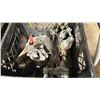 Image 2 : CRATE OF 1/2" BURTON TO CLAM SHELL *CRATE INCLUDED*