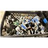 Image 2 : CRATE OF 1/2" BURTON 90 DEGREE CLAMPS *CRATE INCLUDED*