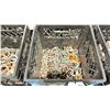 Image 2 : PLASTIC CRATE OF SCREW PIN ANCHOR SHACKLES *CRATE INCLUDED*