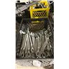 Image 2 : PLASTIC CRATE OF 3/8" SCREW TURNBUCKLES *CRATE INCLUDED*