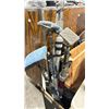 Image 2 : 4 HEAVY DUTY PRODUCTION 12' POLECAT LOAD POLES IN WOODEN HOLDING BOX *BOX INCLUDED*