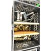 Image 2 : CRATE OF 4 COMMERCIAL PRODUCTION MODERN BEAM CLAMPS, 6 JUNIOR PLATES, & 5 PANAVISE