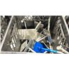 Image 2 : CRATE OF 12 COMMERCIAL PRODUCTION ANGLED BABY PLATES *CRATE INCLUDED*