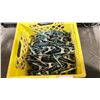 Image 2 : PLASTIC CRATE OF 3201 PONY CLAMPS *CRATE INCLUDED*