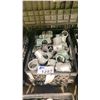 Image 2 : PLASTIC CRATE OF KEE 3 WAYS *CRATE INCLUDED*
