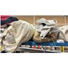 Image 3 : SHELF OF 8 CLOTH BAGS OF ASSORTED COMMERCIAL GRID FABRICS