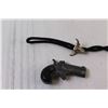 Image 4 : Derringer Toy Gun & Cattle Dress Tie