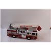 Image 4 : Tonka Firetruck Toy - 17" x 8"