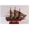 Image 5 : HMS Bounty Wooden Sailboat - 9" x 9"
