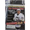Image 4 : (7) Assorted Hockey Magazines - The Hockey News