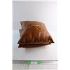 Image 1 : (2) Mike & Co Pillows - 16'' x 16''