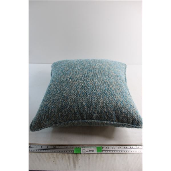 Pillow 19'' x 19''