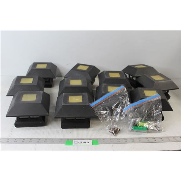 (11) Solar Fence Poast Toppers with Batteries and Screws