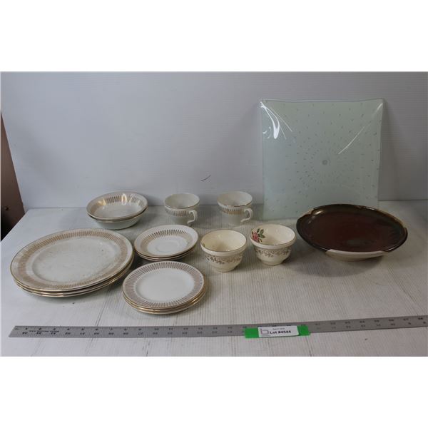 Light Shade, Ceramic Bowl, (4) Tea Cups, Traditional Dinnerware Royal Knight: (6) Plates/Trays, (3) 