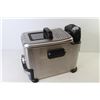 Image 6 : T-Fal Easy Clean Deep Fryer (working)