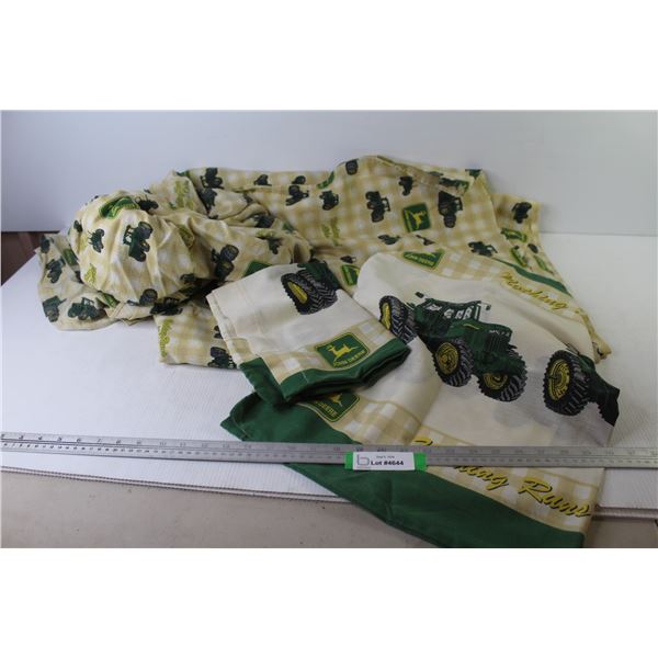 John Deere Sheet Set - Fitted - Flat & Pillow Cases (looks like double)