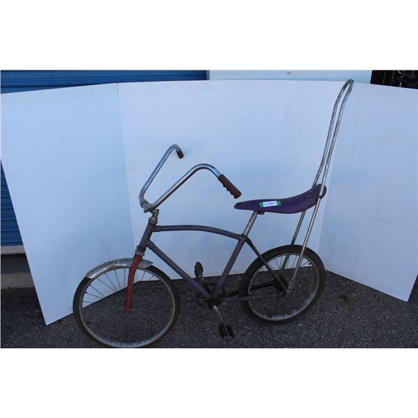 ** Vintage Banana Seat Bicycle - Some Wear, Missing Chain