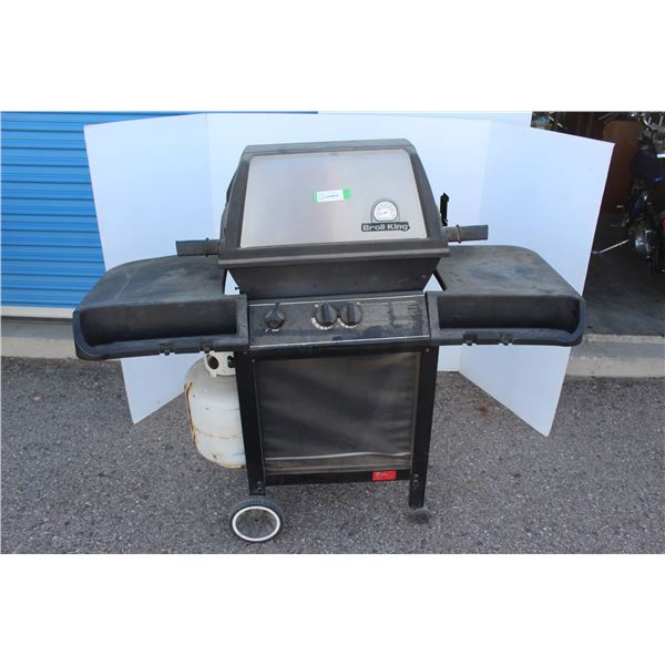** Broil King BBQ w/Tank - As is