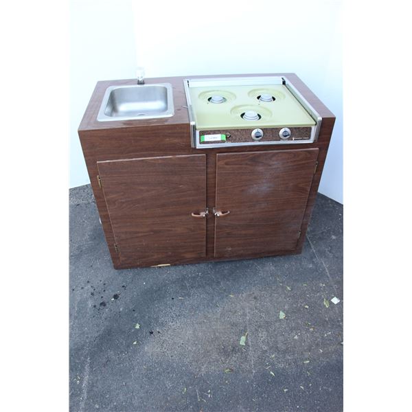 ** Outdoor Kitchen Cabinet & Sink - 2 Doors & Propane Stove Top w/Adapter (As is) - 42" x 22" x 34"