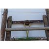 Image 2 : ** Wooden Extendable Ladder - 16FT , as is