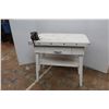 Image 1 : * Wooden Work Bench w/Vise - 39" x 24" x 35" Tall