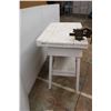 Image 6 : * Wooden Work Bench w/Vise - 39" x 24" x 35" Tall