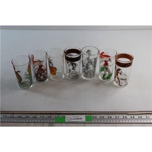 (7) Vintage Novelty Glasses
