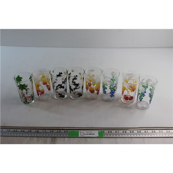 (8) Vintage Novelty Glasses