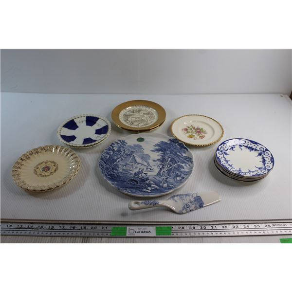 (14) Assorted Souvenir Plates and Pizza Shovel